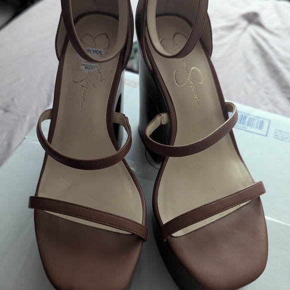 Like new. Only used them once. - Picture 2 of 3